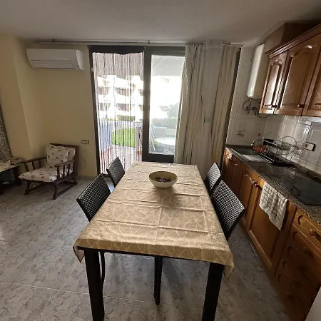 Apartamento Apartmentos Eurohostal 1linea De Playa Fuentes