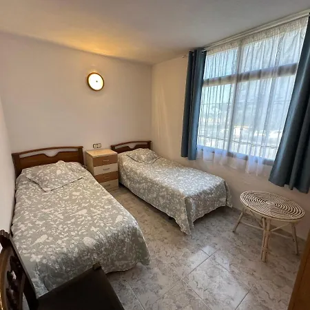 Apartamento Apartmentos Eurohostal 1linea De Playa Fuentes *