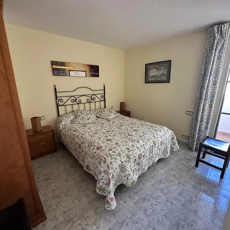 Apartamento Apartmentos Eurohostal 1linea De Playa Fuentes